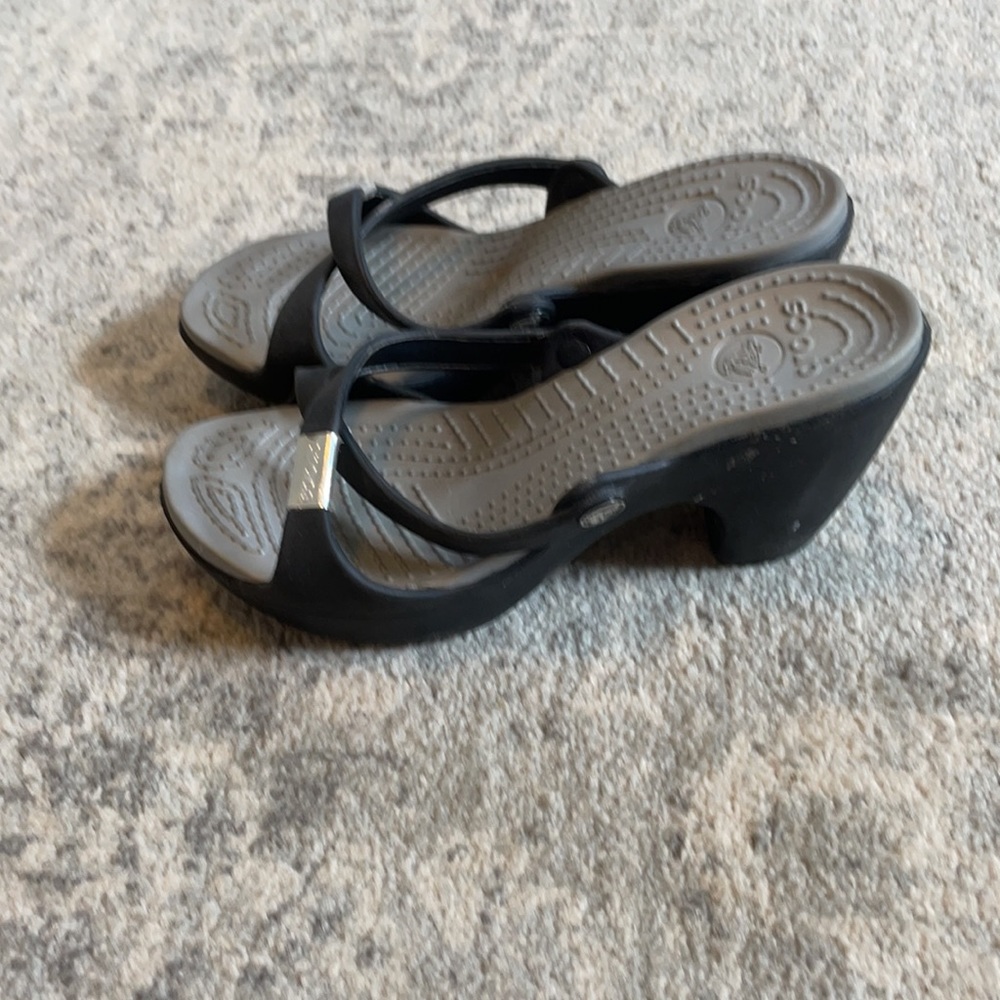 Women’s Crocs Cyprus High Heel Sandal - 9